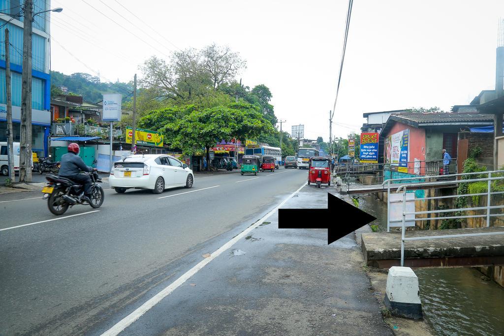Nisansala Homestay Kandy Deiyannewela Exteriér fotografie